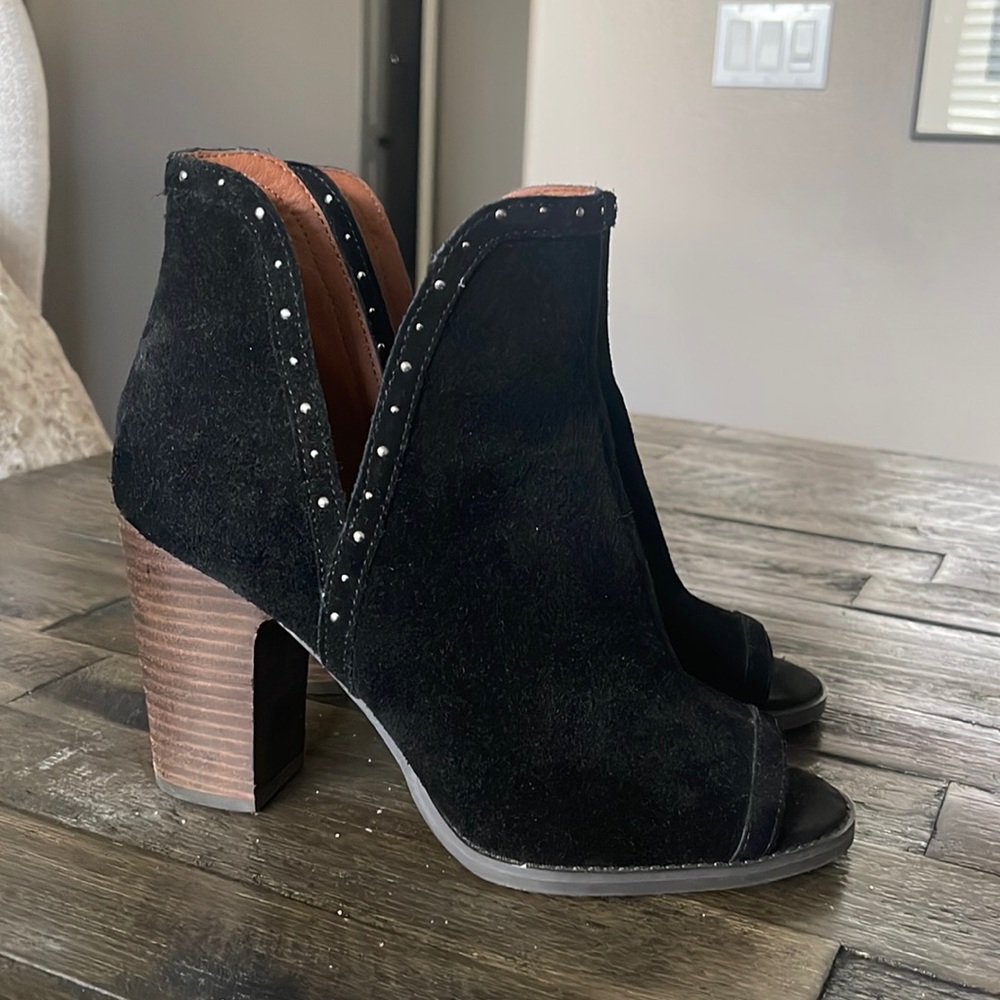 Lucky Brand Ankle Booties